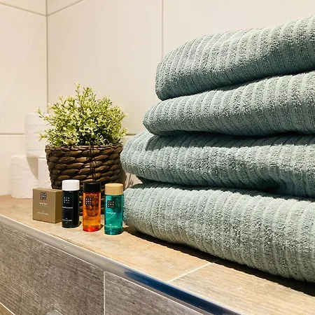 Nicolette Катвейк-ан-Зе