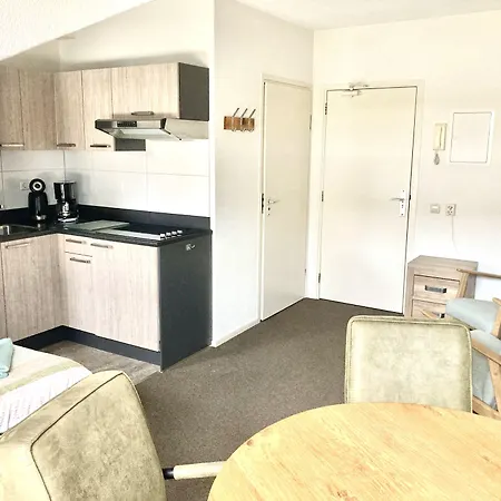 Nicolette Катвейк-ан-Зе