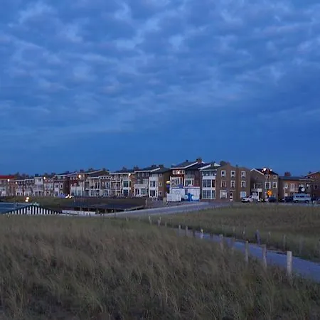 Nicolette Aparthotel 4*