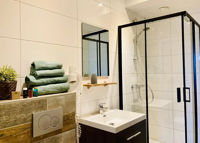 Nicolette Aparthotel