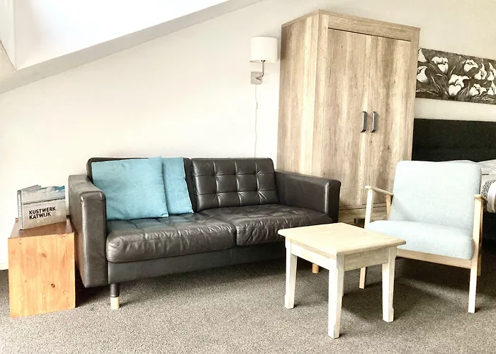 Nicolette Aparthotel