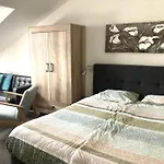 Nicolette Aparthotel 4*